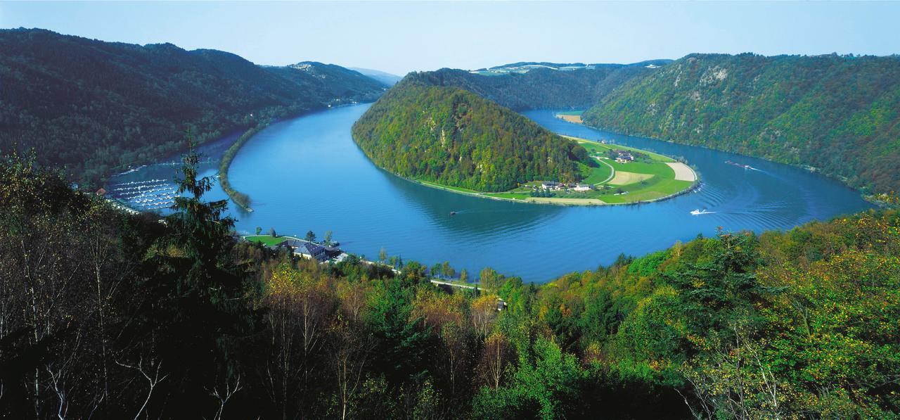 Fischgasthof Aumueller Obermuhl Exterior photo